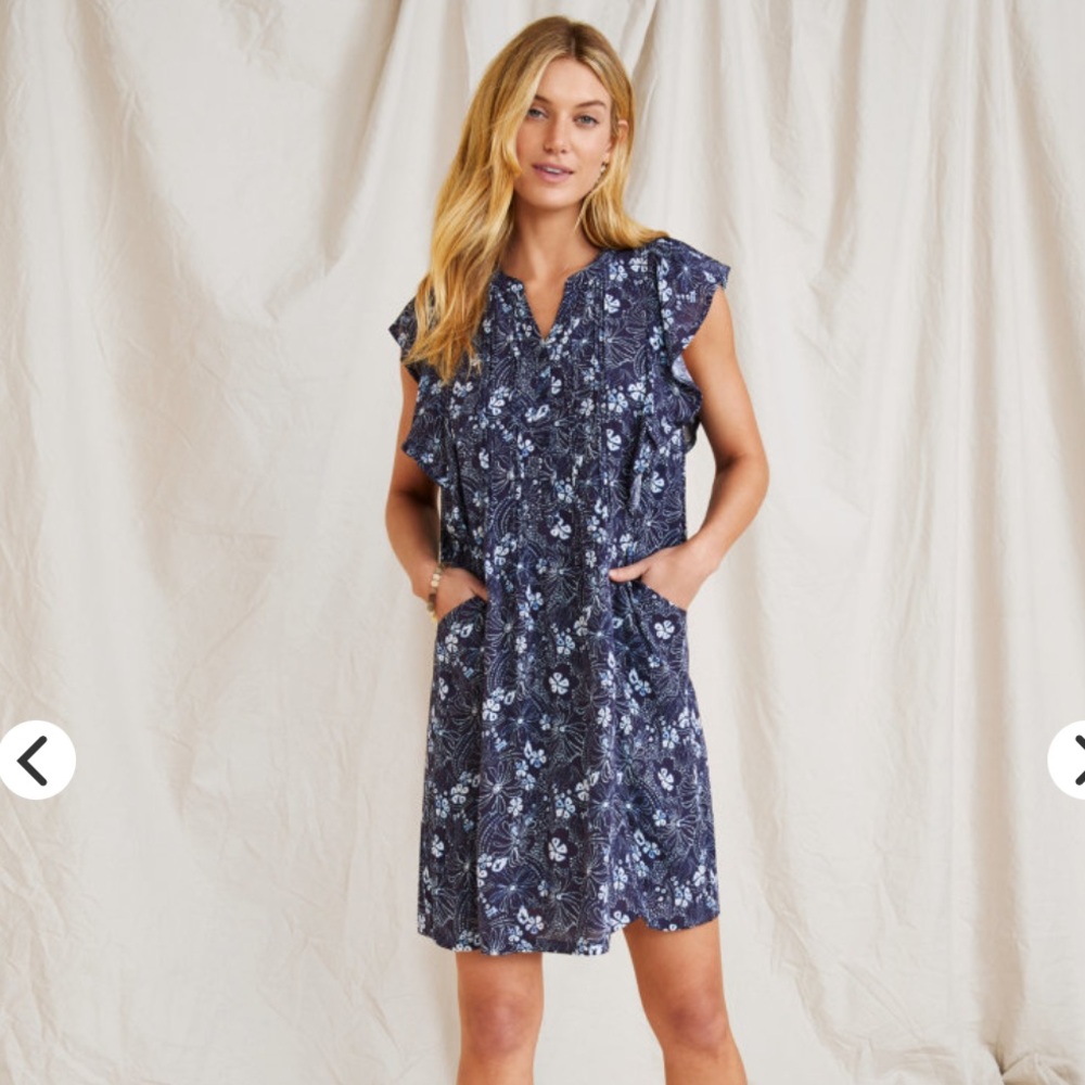 Garnet Hill River’s Edge Crepe Dress Navy Floral